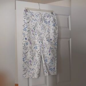 Women's denim floral Capri pants